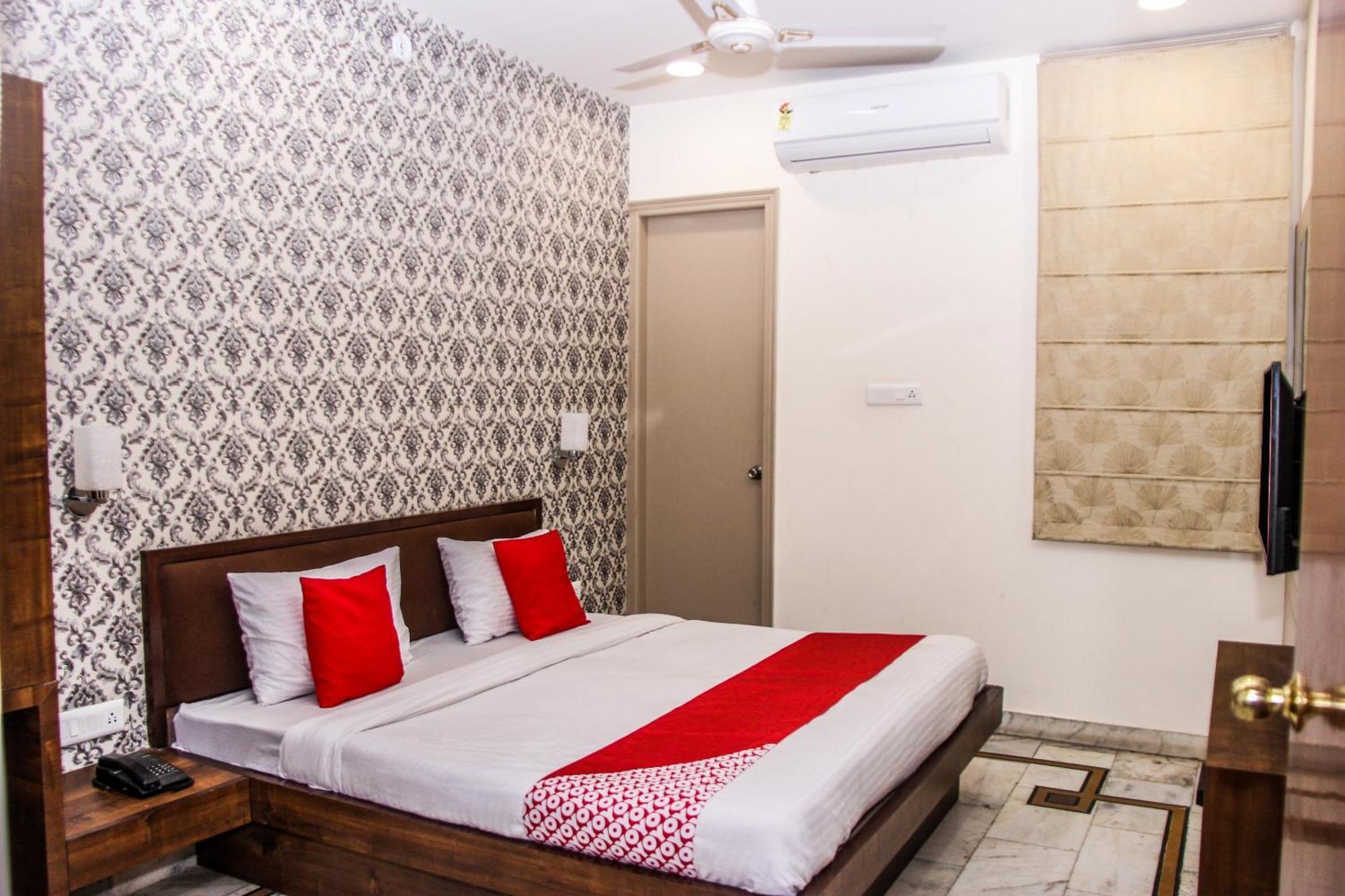 Hotel Collection O Chawla à Jaipur Extérieur photo