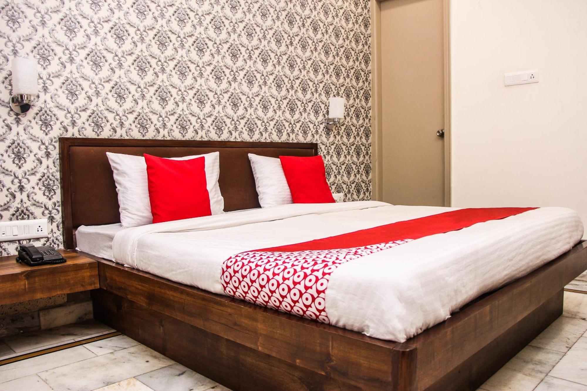 Hotel Collection O Chawla à Jaipur Extérieur photo